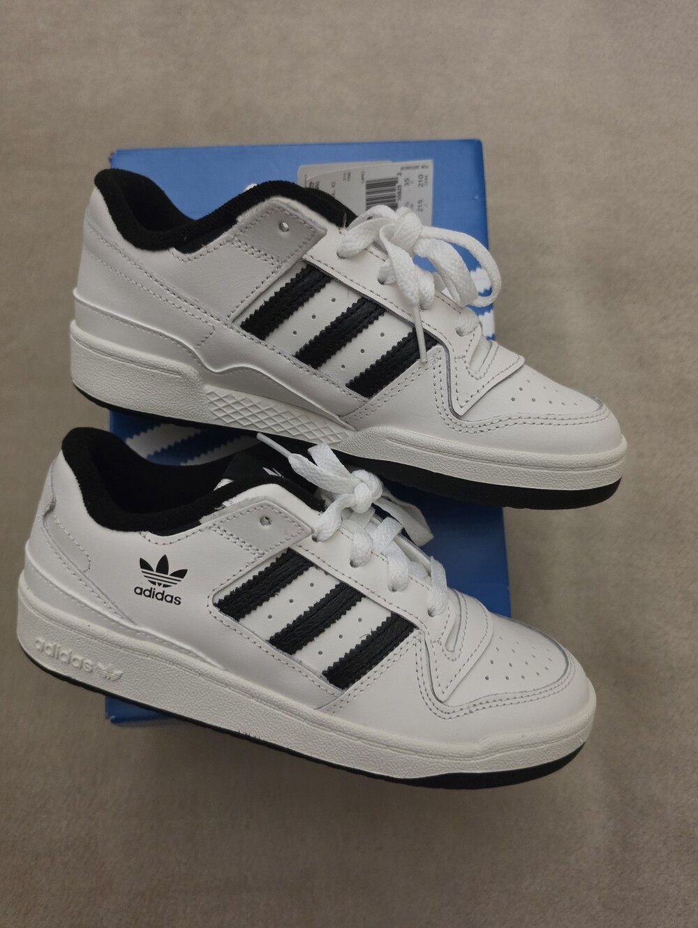 Adidas Kids Black/White Forum Low CL C Sneakers Size 3